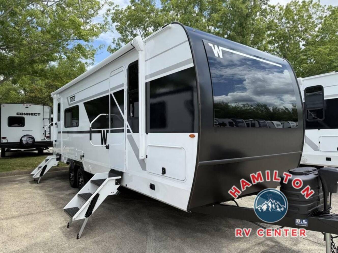 A photo of this 2026 Winnebago Thrive 24RKS