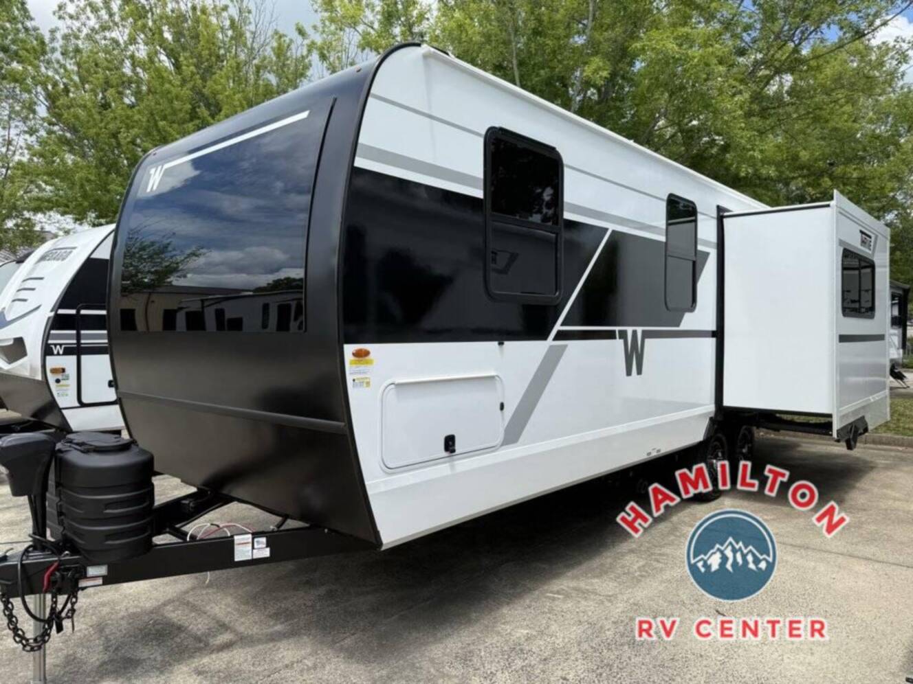 A photo of this 2026 Winnebago Thrive 24RKS