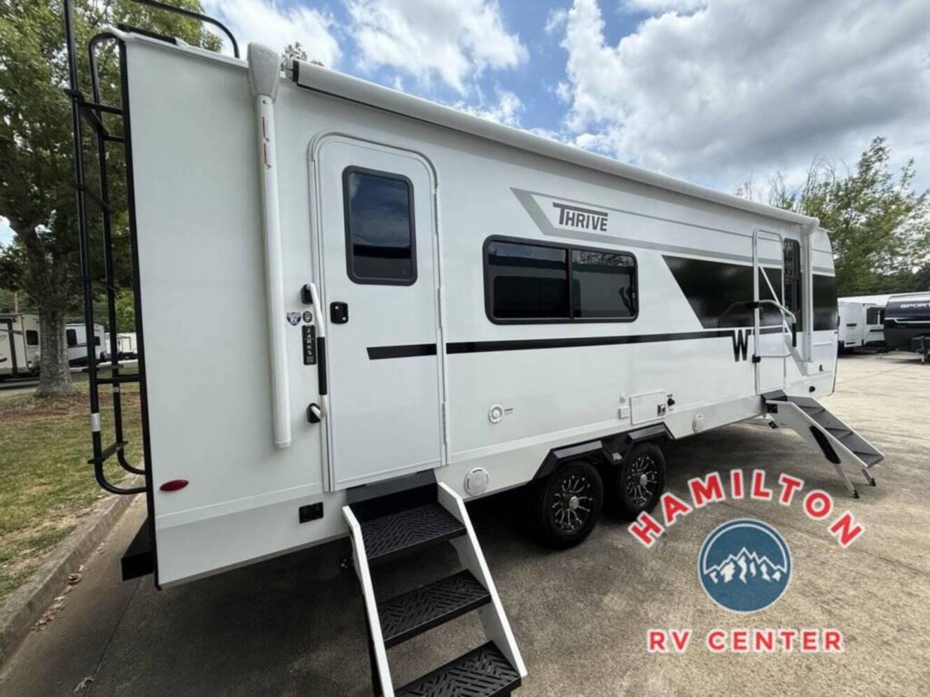 A photo of this 2026 Winnebago Thrive 24RKS