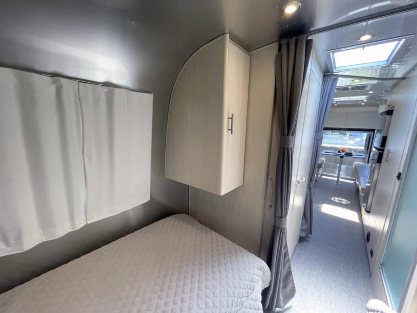 A photo of this 2026 Airstream Flying Cloud 27FB