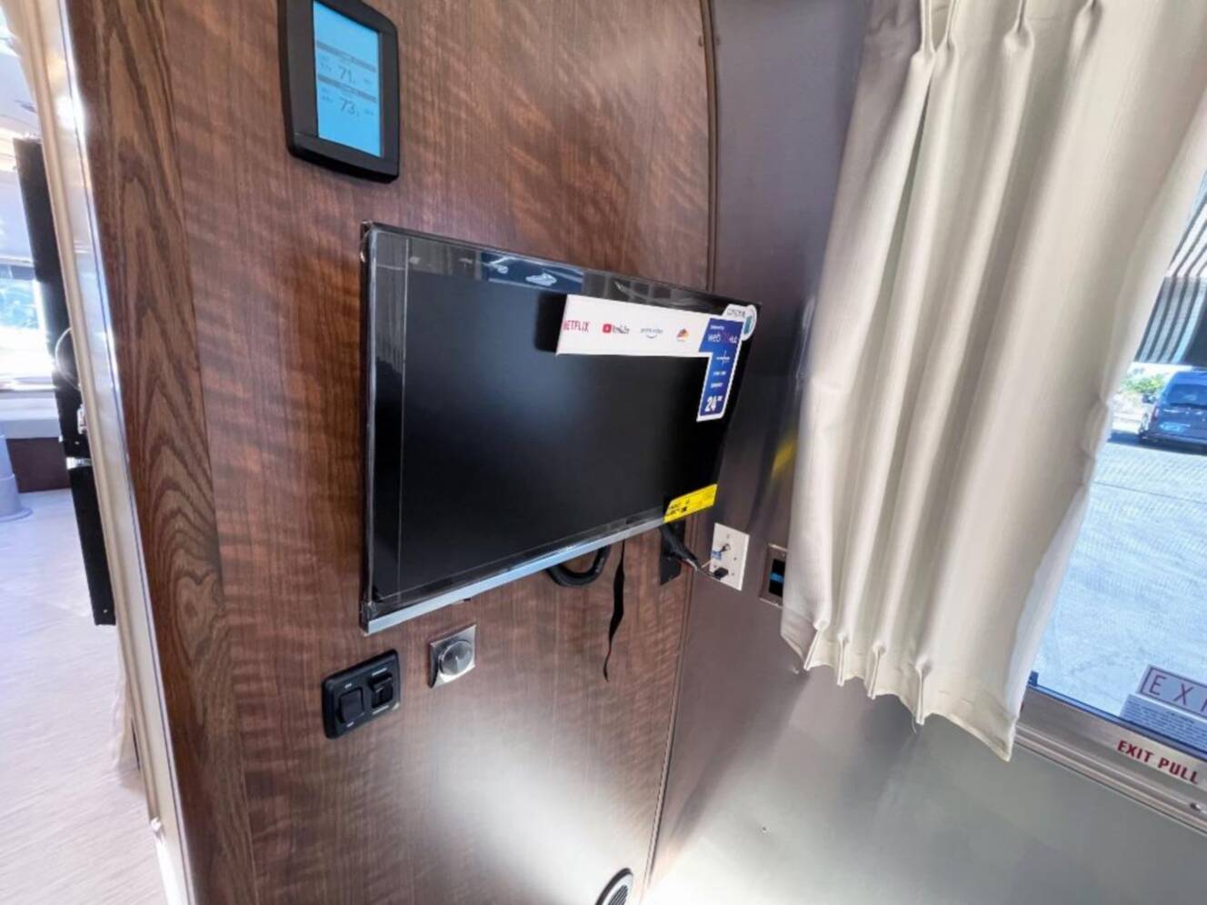 A photo of this 2026 Airstream Globetrotter 25FB