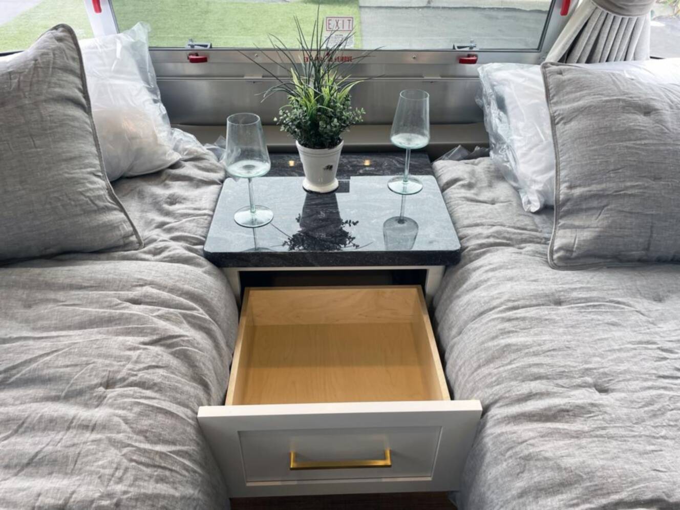 A photo of this 2026 Airstream Classic 28 RBT