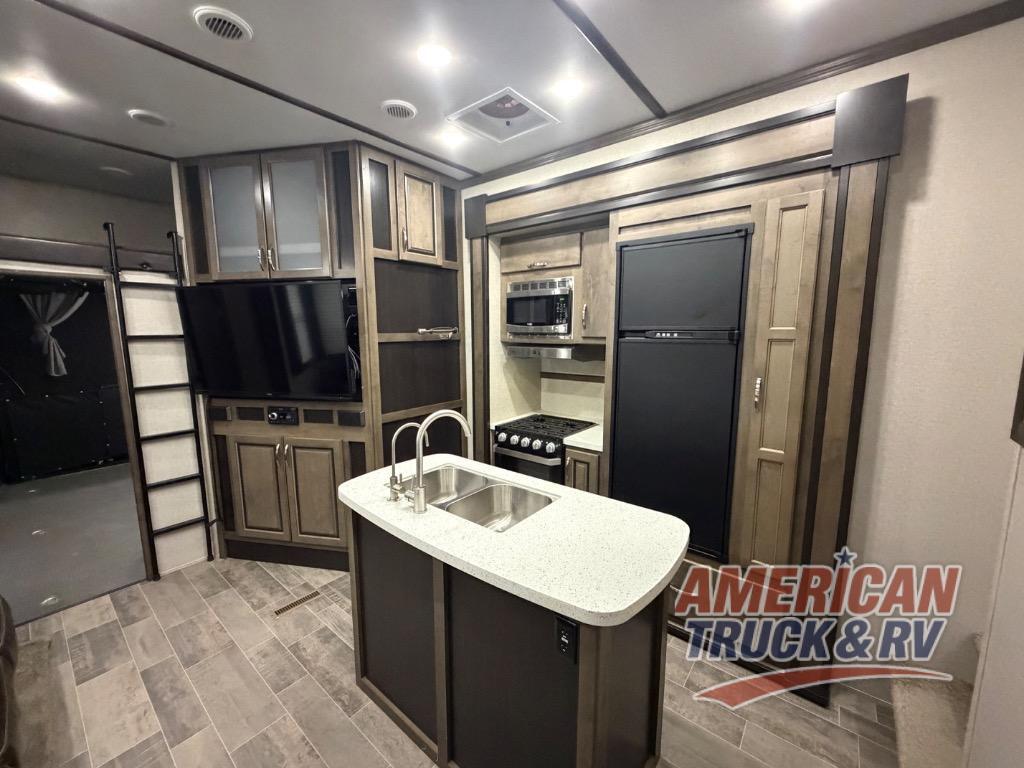2019 Dutchmen Rv Triton 3531 in san angelo TX