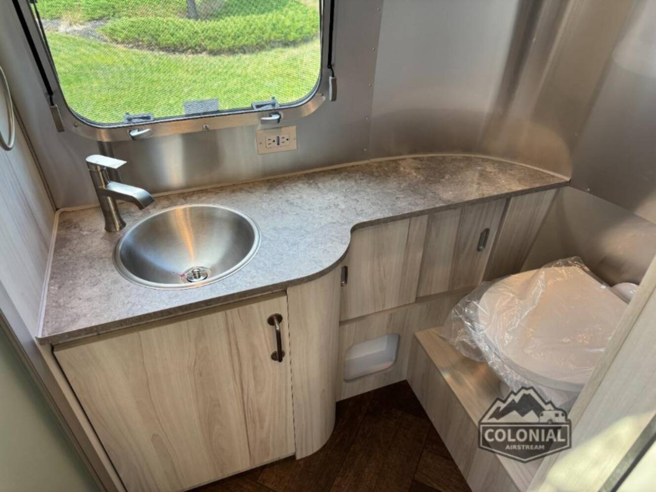 A photo of this 2026 Airstream International 23FBT Twin