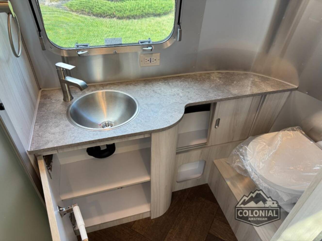A photo of this 2026 Airstream International 23FBT Twin