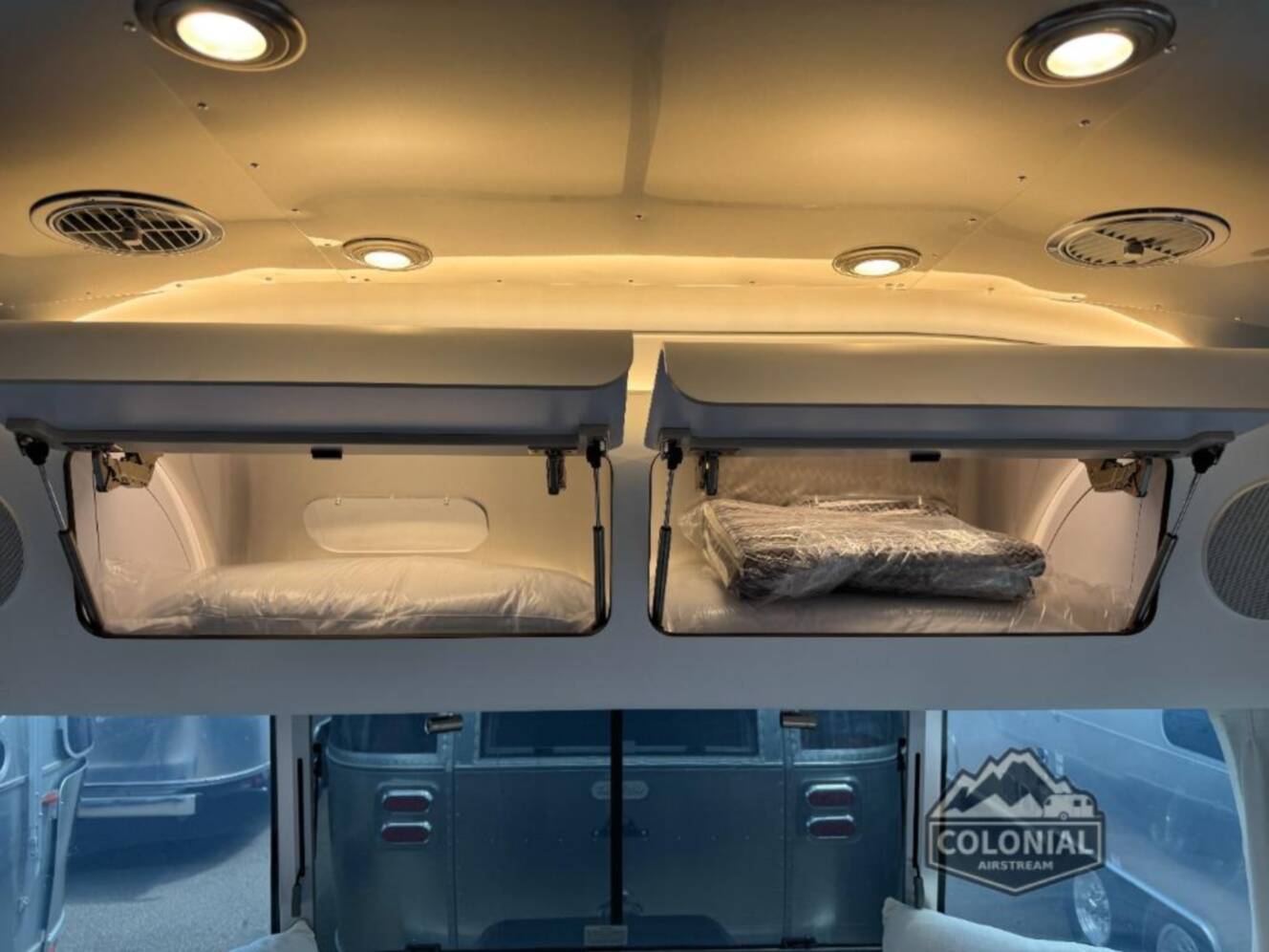 A photo of this 2026 Airstream Globetrotter 25FBT Twin