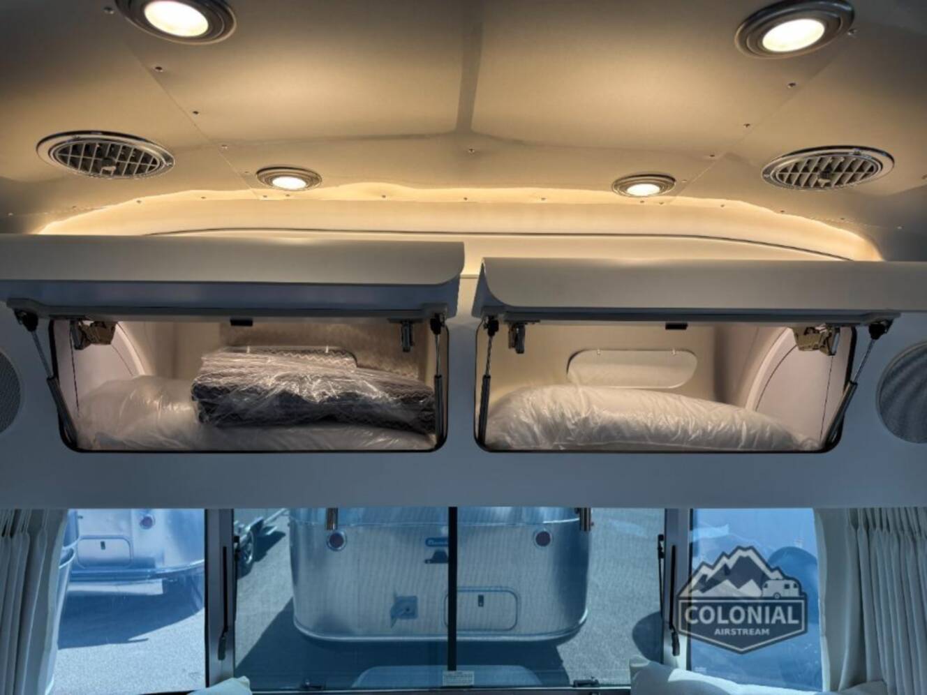 A photo of this 2026 Airstream Globetrotter 25FBT Twin