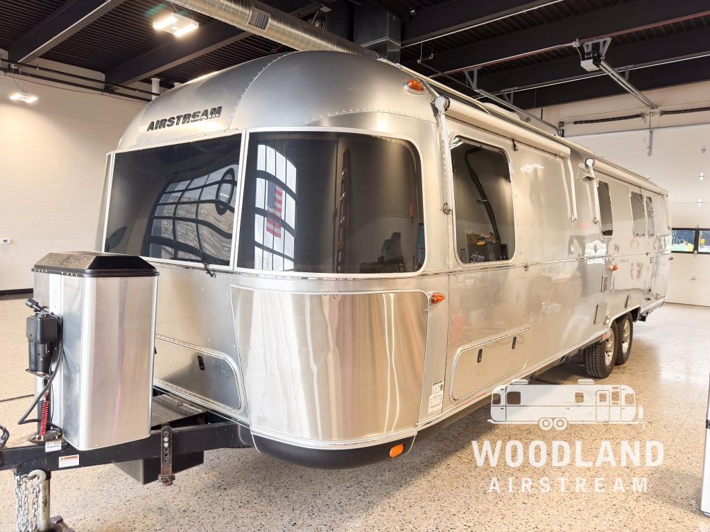 2021 Airstream Classic 33FB Twin in clarkston MI