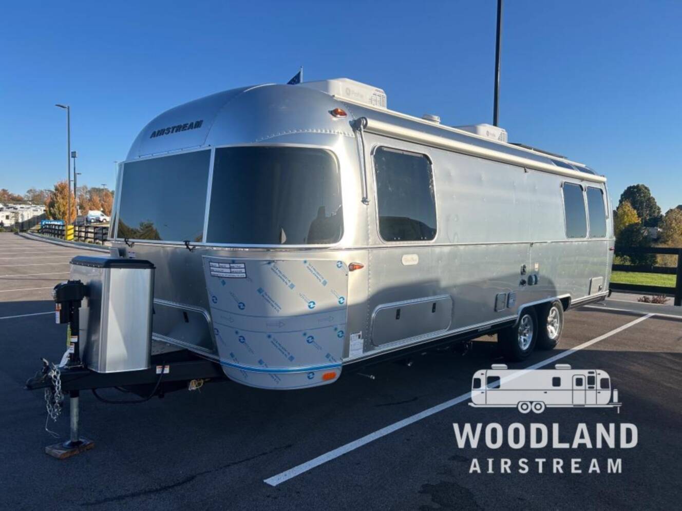 A photo of this 2026 Airstream Flying Cloud 27FB Twin