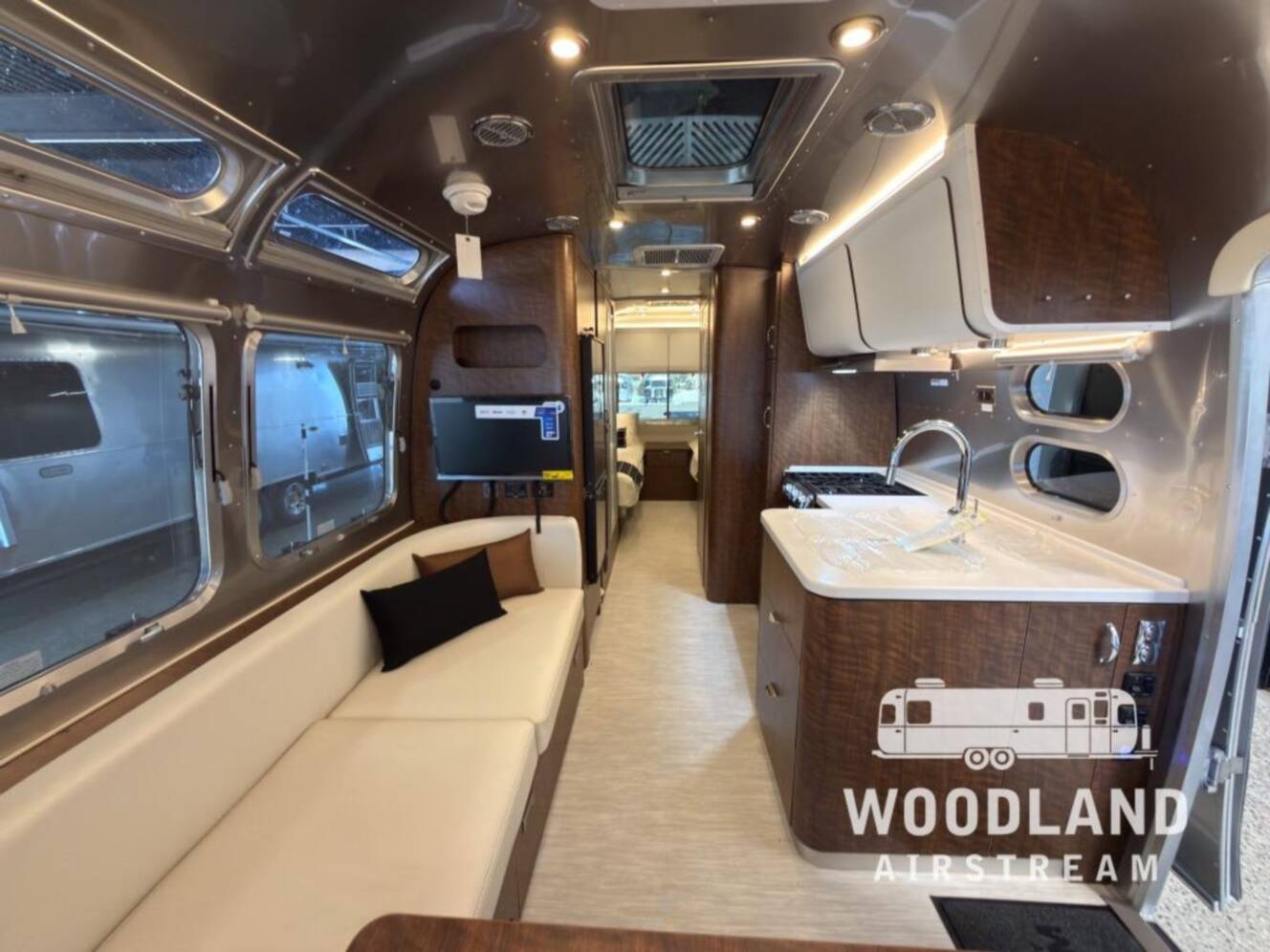 A photo of this 2026 Airstream Globetrotter 25FB Twin
