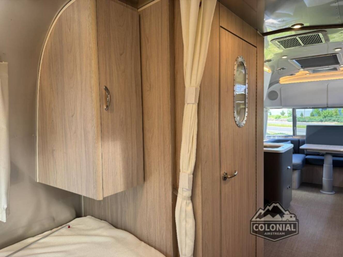 A photo of this 2026 Airstream Globetrotter 25FBT Twin