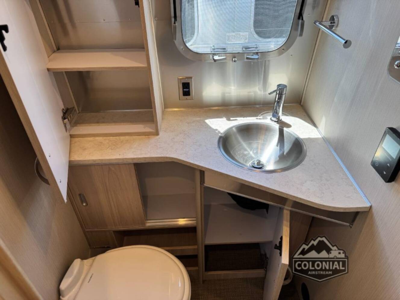 A photo of this 2026 Airstream Globetrotter 25FBT Twin