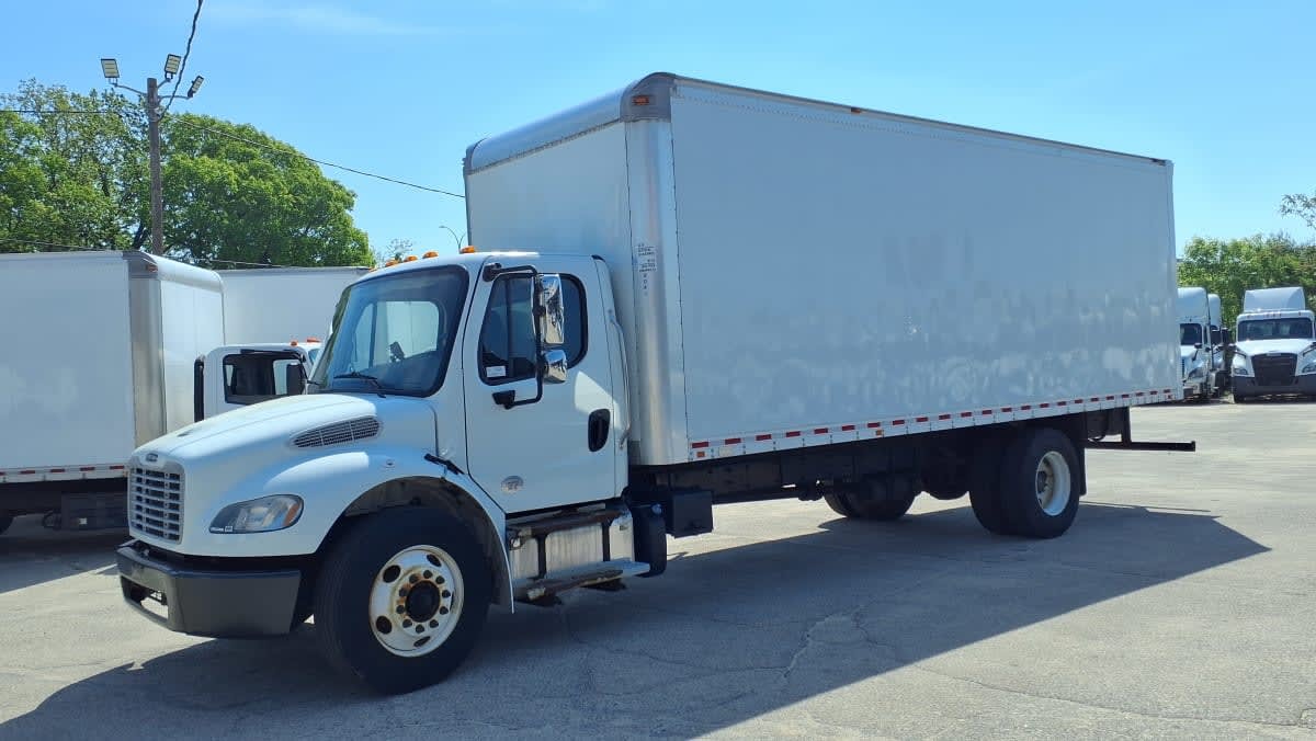 2018 FREIGHTLINER BUSINESS CLASS M2 106 in Warwick, RI