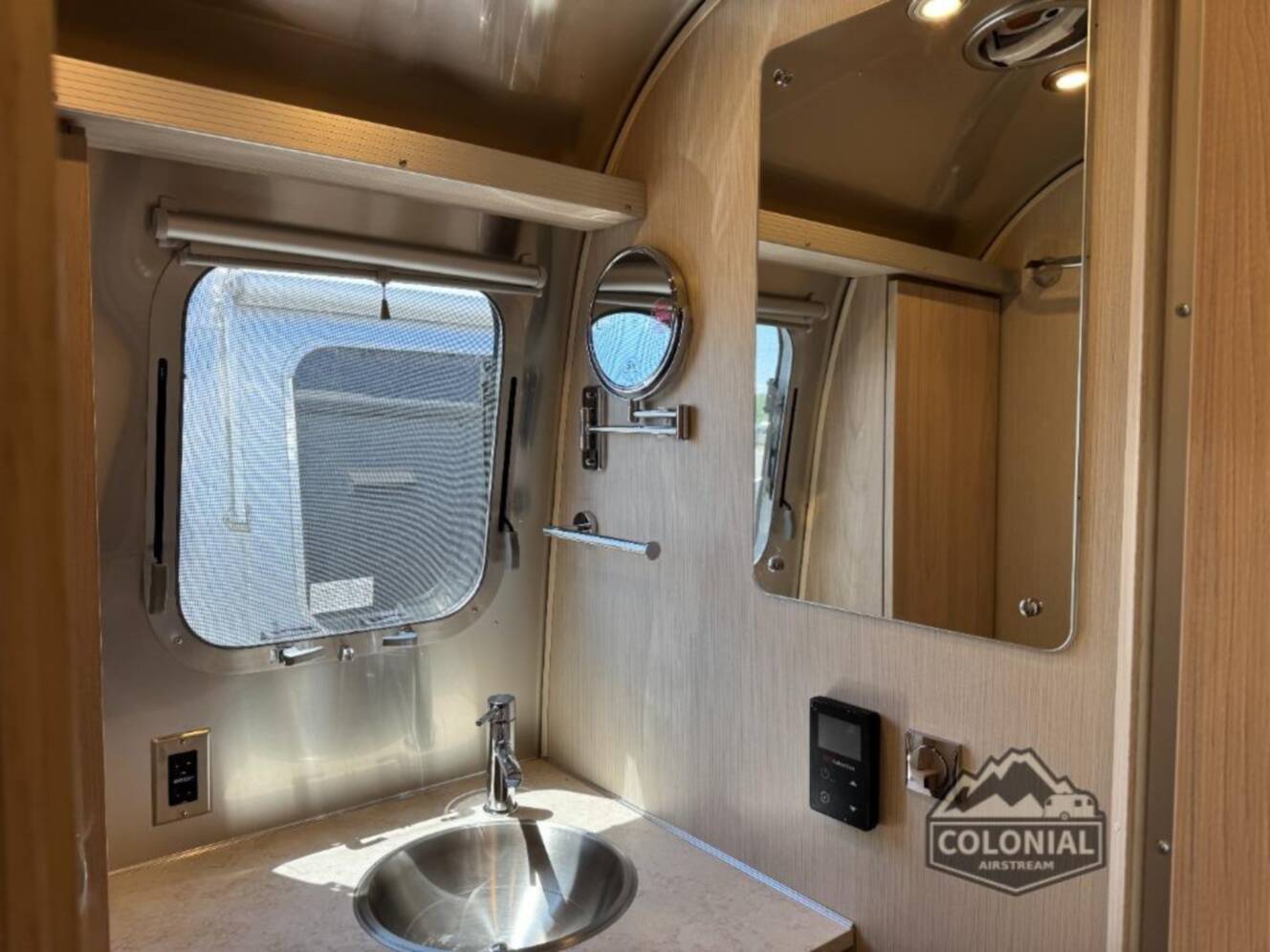 A photo of this 2026 Airstream Globetrotter 25FBT Twin