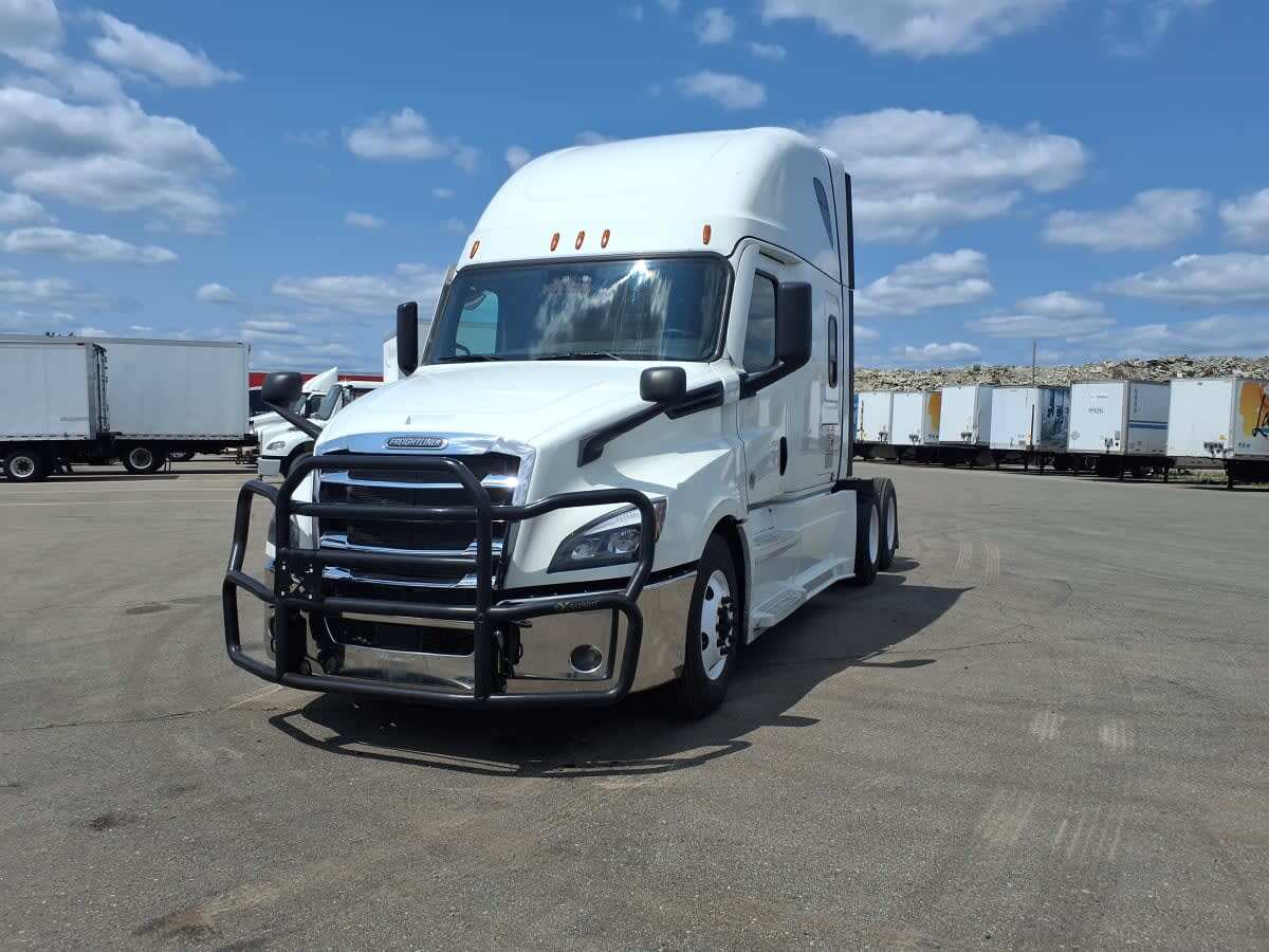 2022 FREIGHTLINER CASCADIA 126 in Taylor, MI