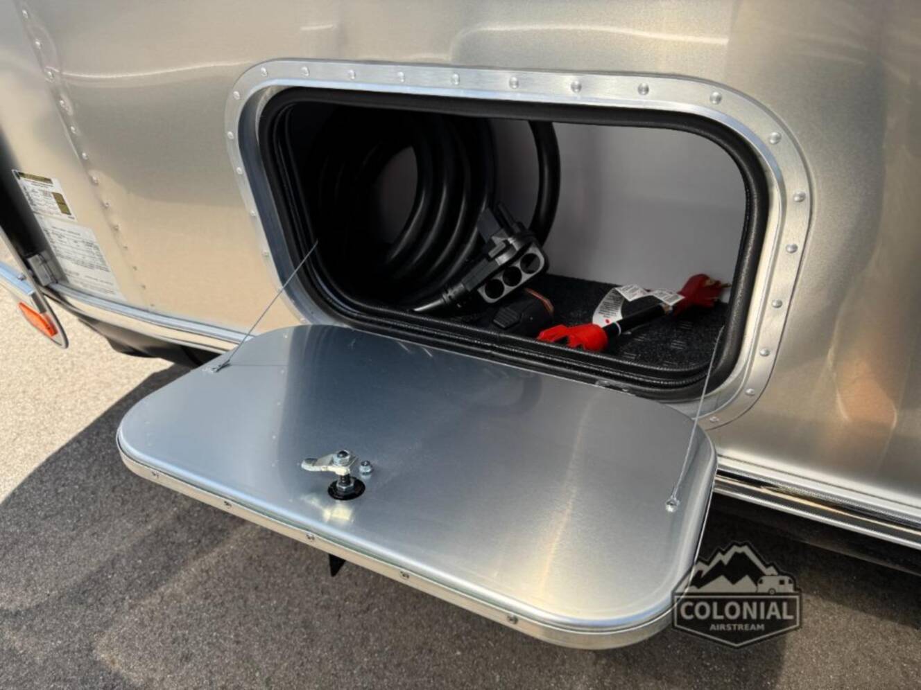 A photo of this 2026 Airstream Globetrotter 25FBT Twin