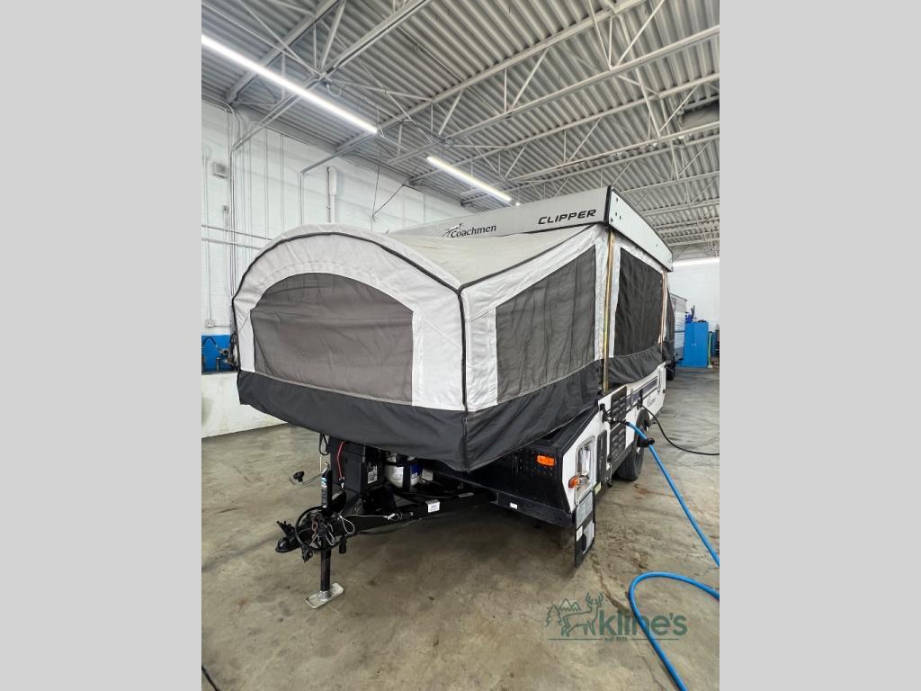 2020 Coachmen Rv Clipper Camping Trailers 108ST Sport in warren MI
