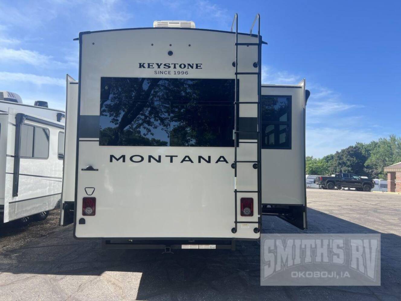 A photo of this 2026 Keystone Rv Montana 3231CK