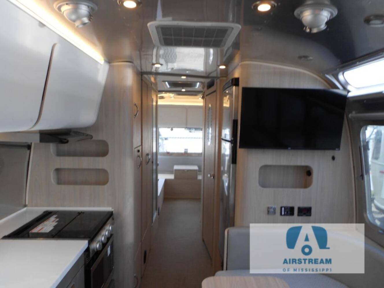 A photo of this 2023 Airstream Globetrotter 30RB Twin