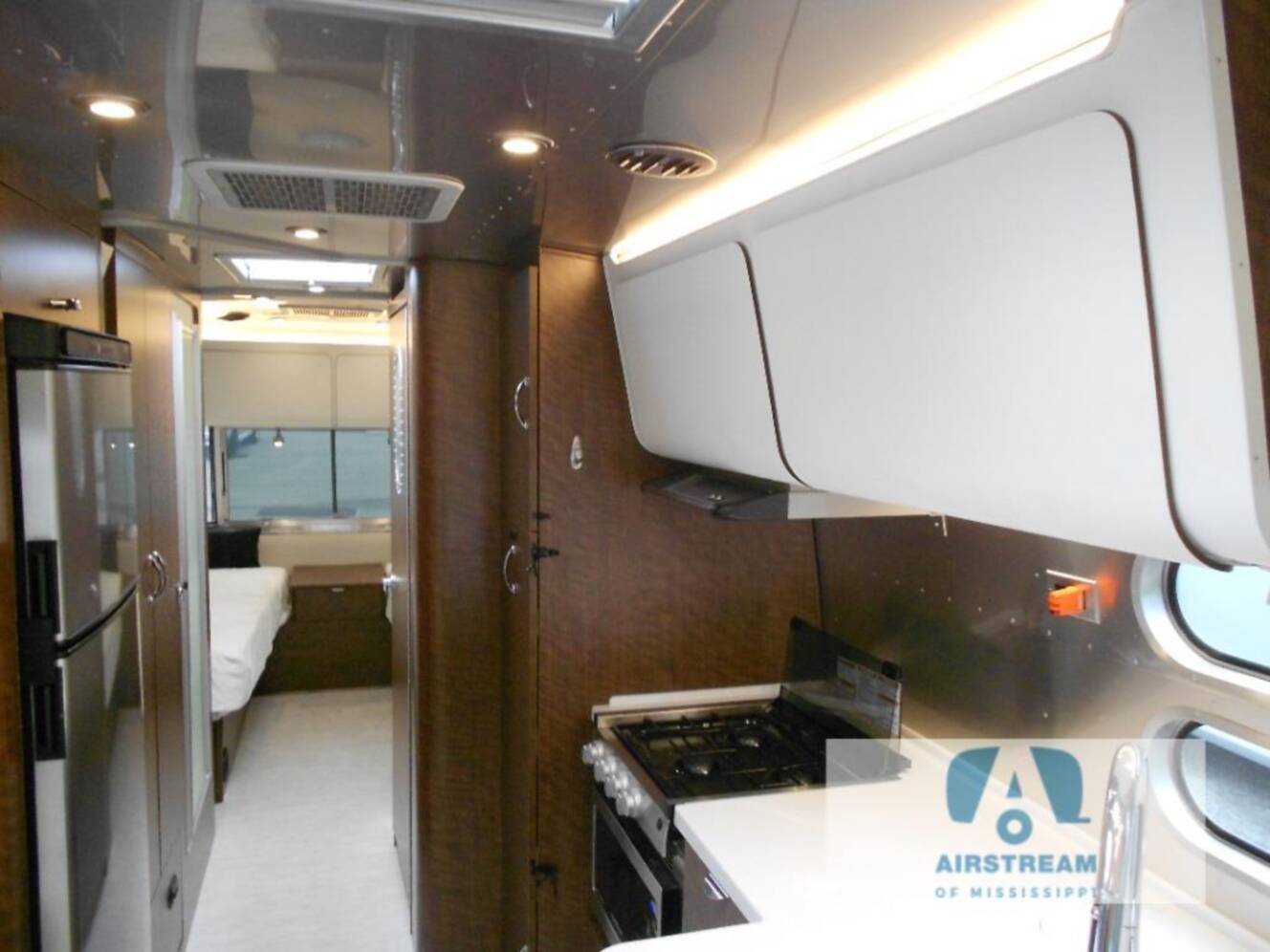 A photo of this 2023 Airstream Globetrotter 27FB Twin