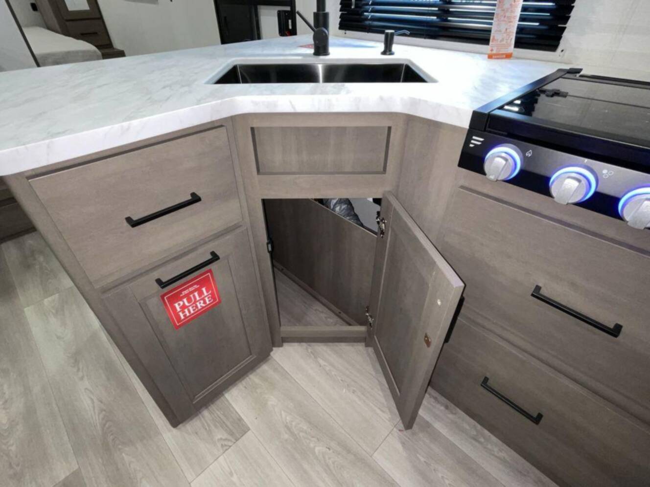 A photo of this 2026 Grand Design Transcend 325BHT