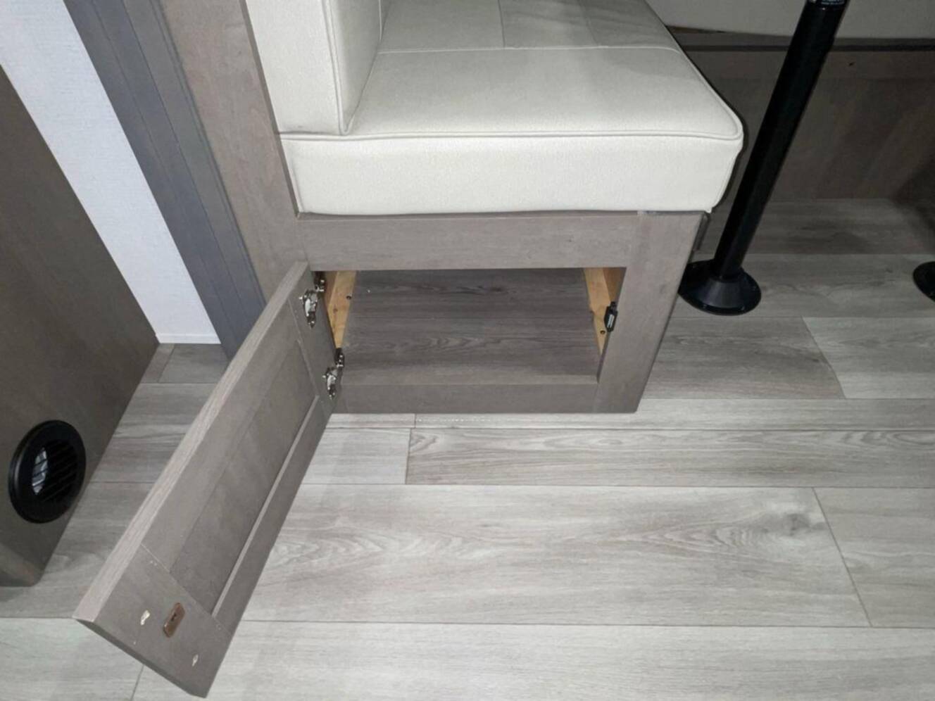 A photo of this 2026 Grand Design Transcend 325BHT