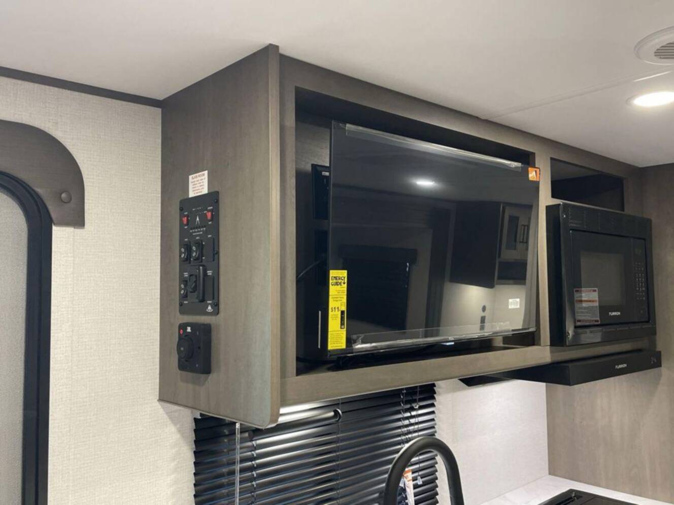 A photo of this 2026 Grand Design Transcend 325BHT