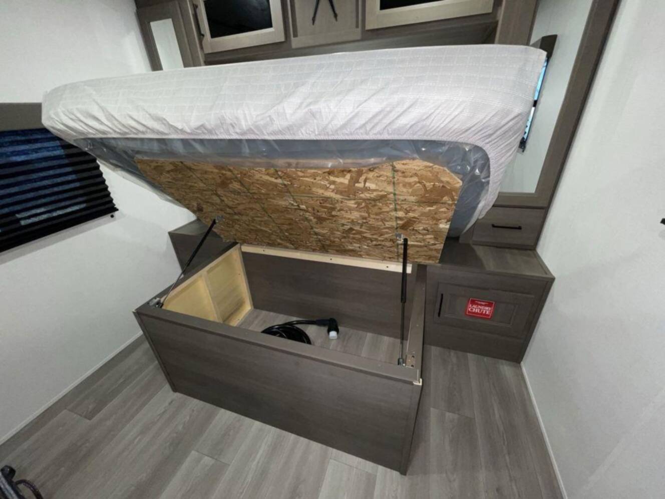 A photo of this 2026 Grand Design Transcend 325BHT