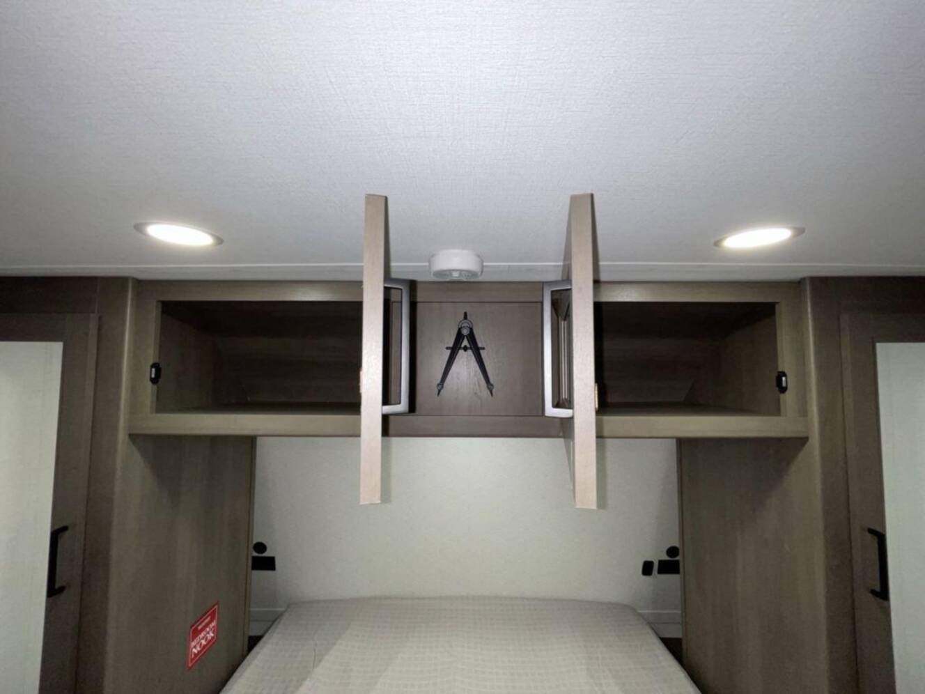 A photo of this 2026 Grand Design Transcend 325BHT