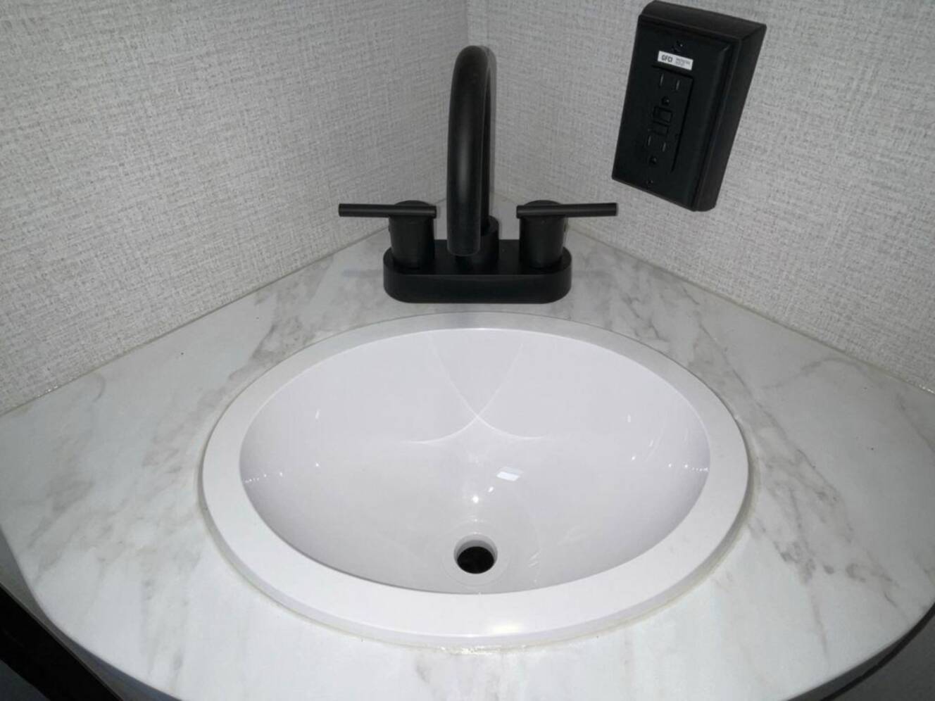 A photo of this 2026 Grand Design Transcend 325BHT