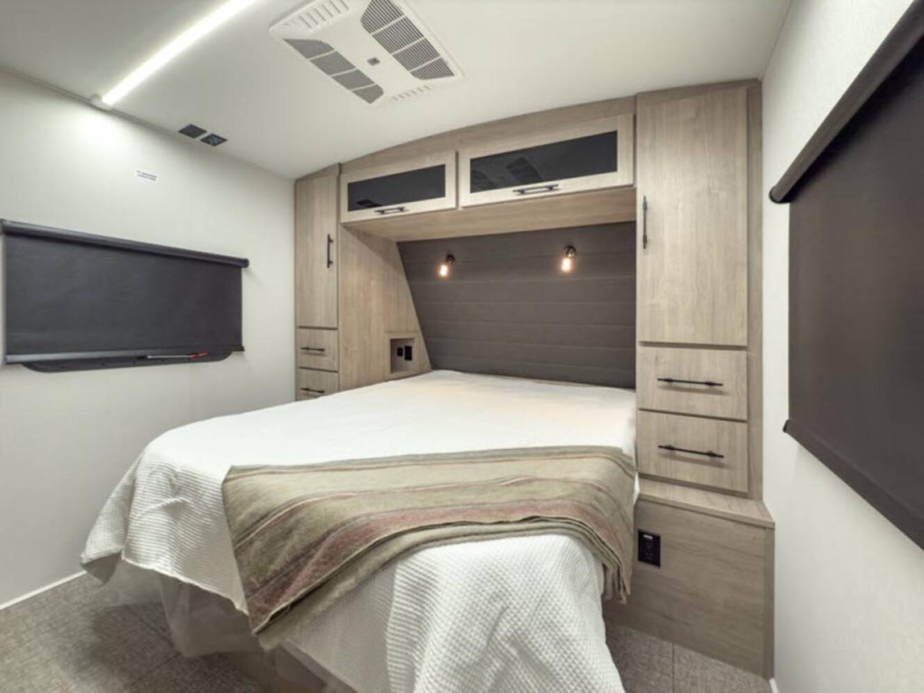A photo of this 2026 Grand Design Imagine 3100RD