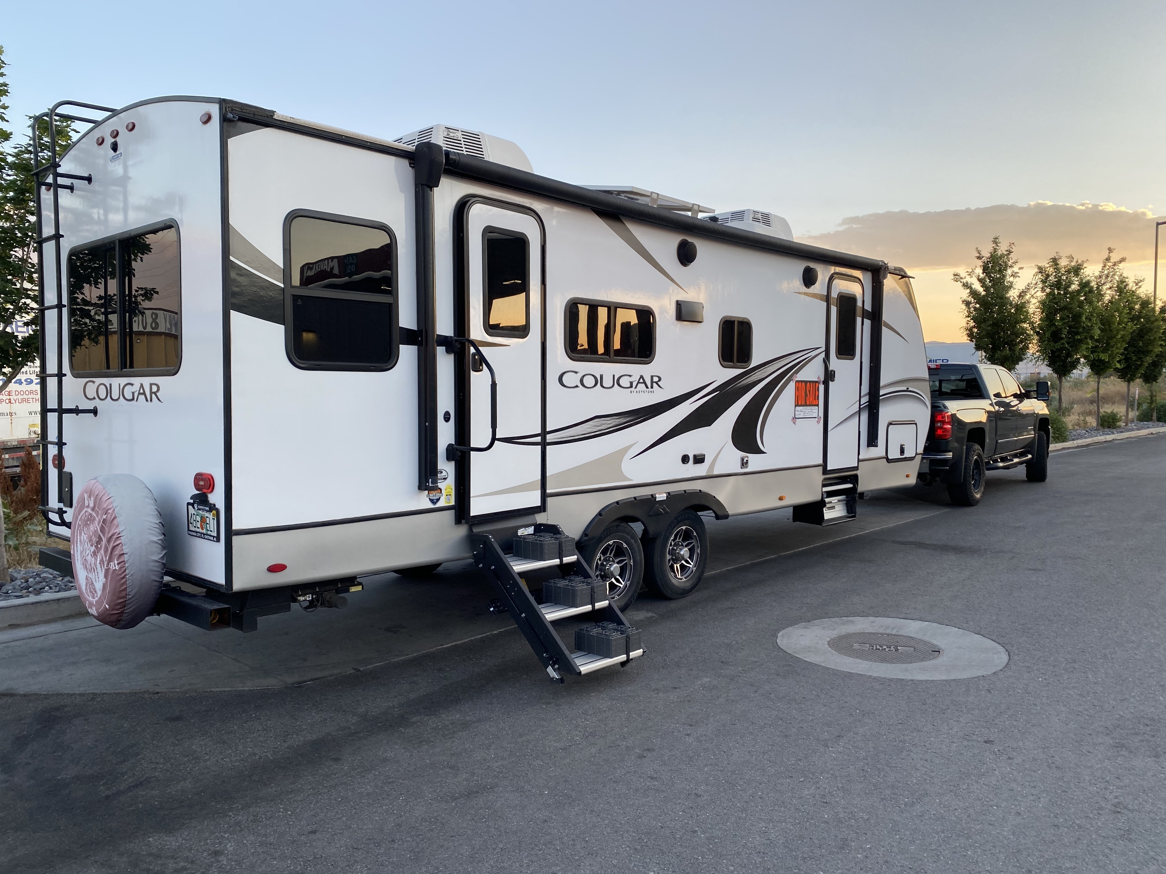 2022 Keystone COUGAR HALF-TON 25RDS RV