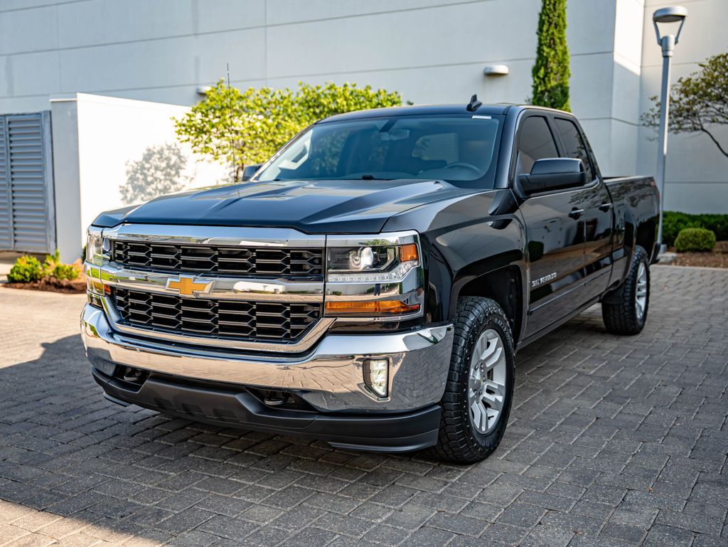 2017 CHEVROLET Silverado 1500 in Wichita, KS