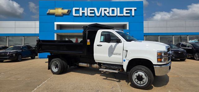 2026 CHEVROLET SILVERADO 5500HD in Saint Johns, MI