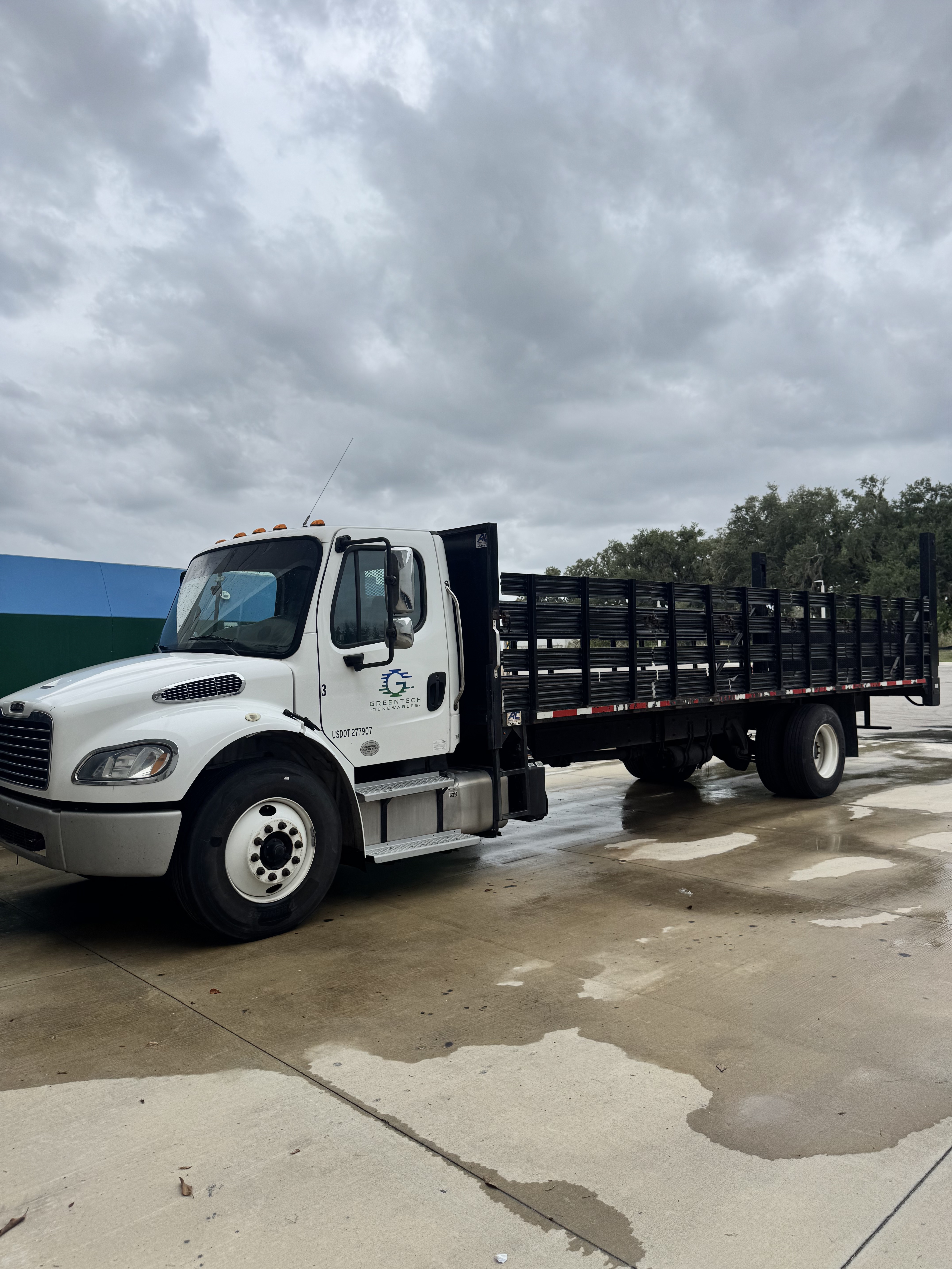 2019 FREIGHTLINER BUSINESS CLASS M2 106 in Palmetto, FL