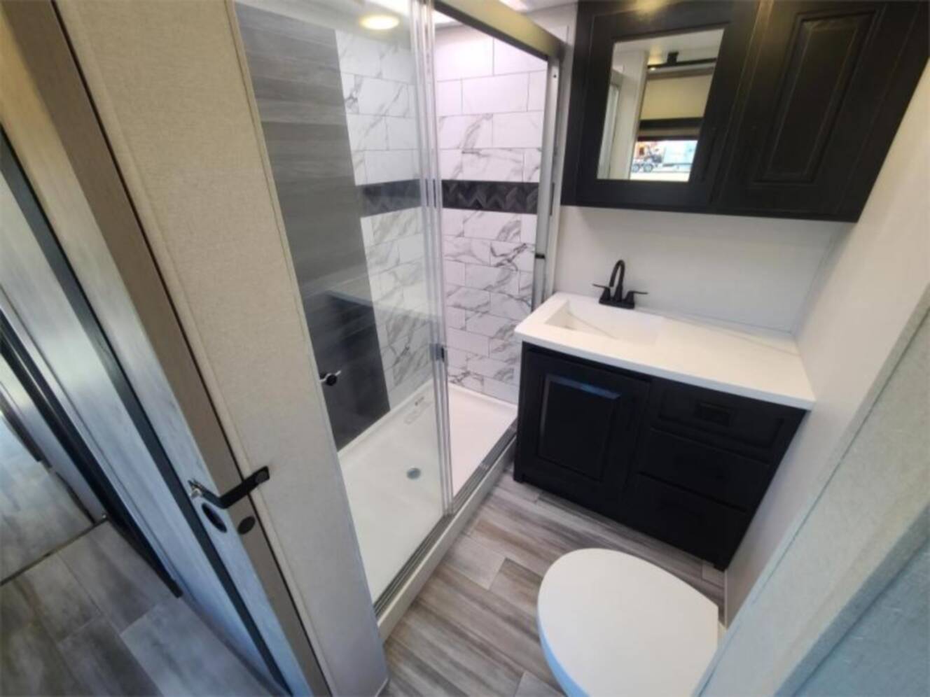 A photo of this 2024 Heartland BIG COUNTRY 3900MO