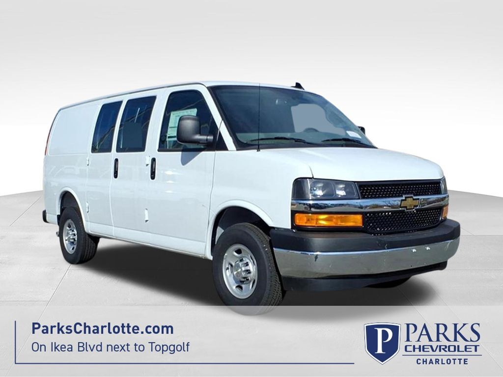 2026 CHEVROLET Express 2500 in Kernersville, NC