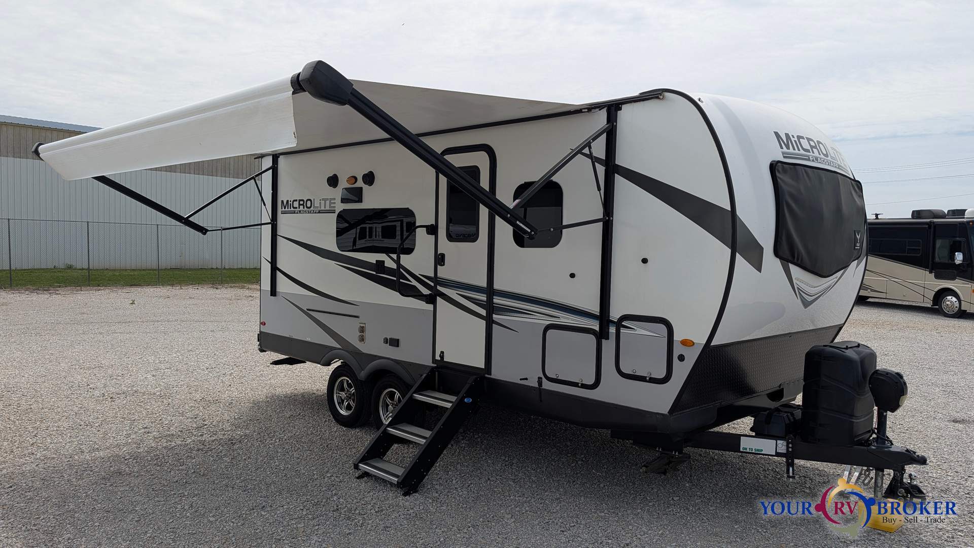 2021 Forest River FLAGSTAFF MICRO LITE 21DS RV