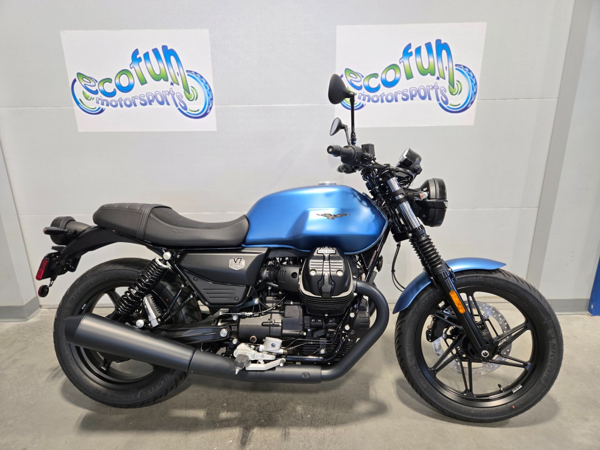 2026 Moto Guzzi V7 Stone STONE in Forest Lake, MN