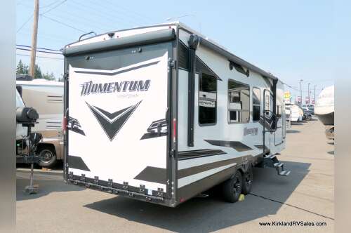 2023 Grand Design MOMENTUM G-CLASS 25G in everett WA