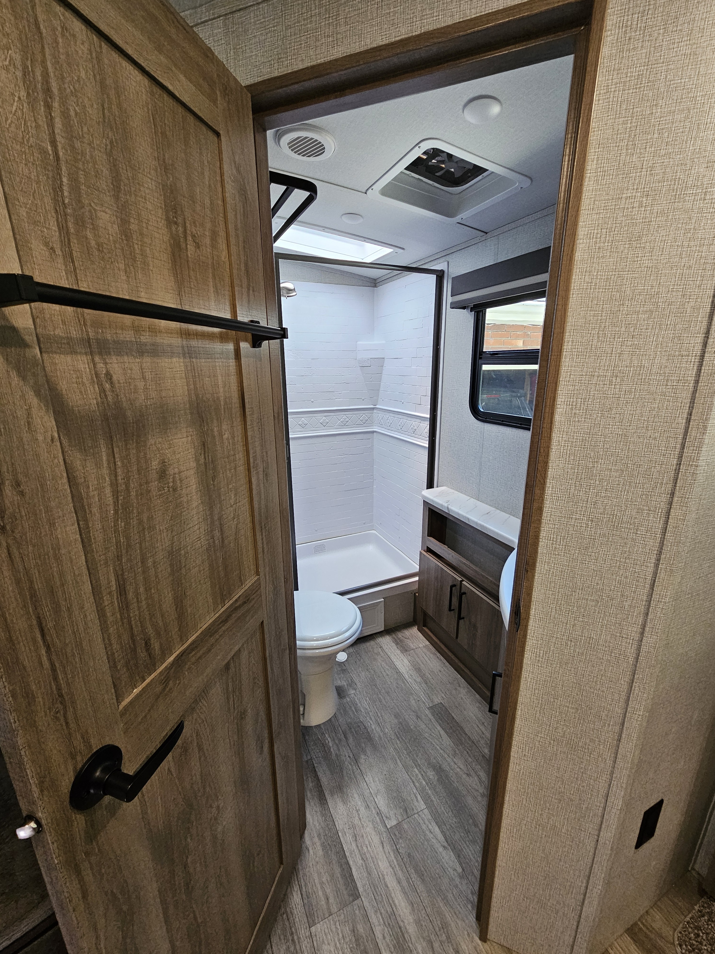 2023 Grand Design IMAGINE 2400BH in crane MO