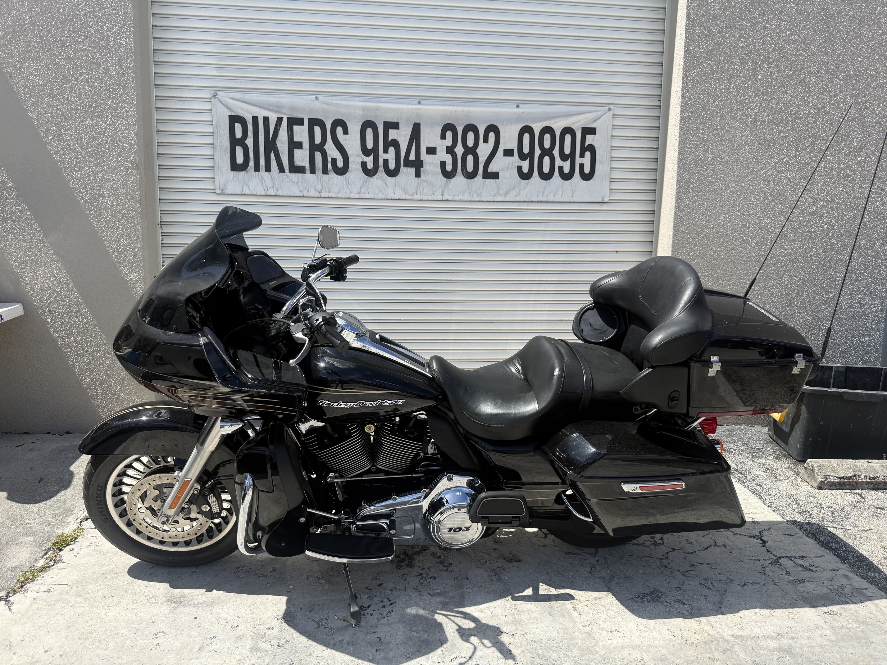 2011 Harley-Davidson ROAD GLIDE ULTRA ULTRA in Fort Lauderdale, FL