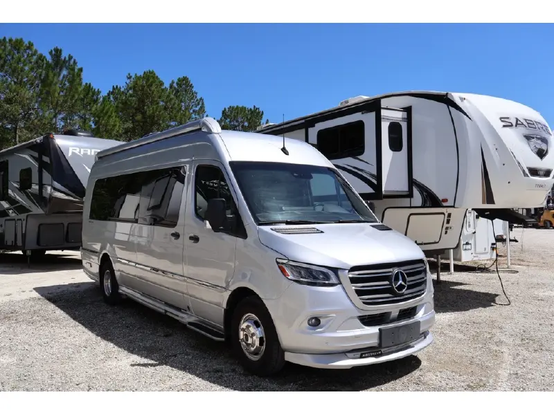 2023 AIRSTREAM