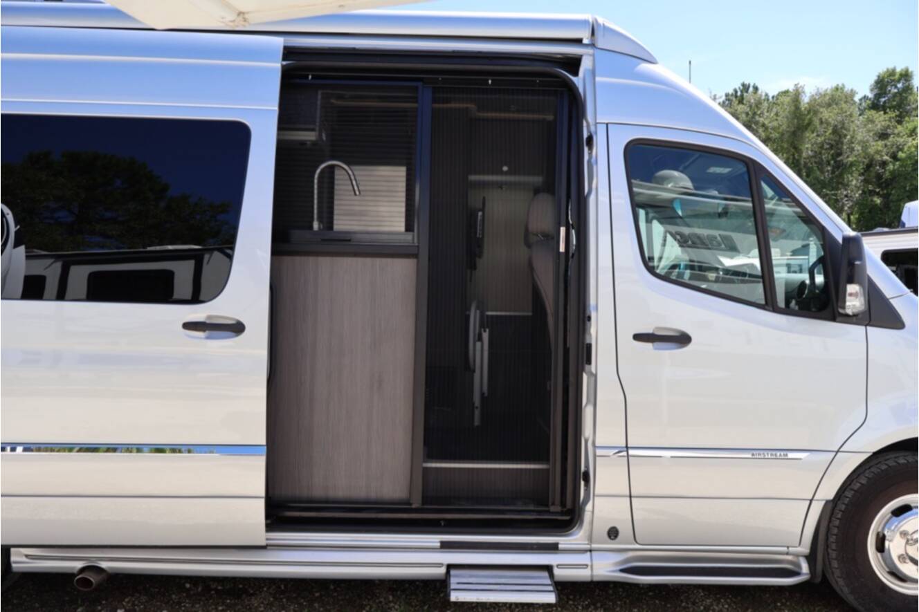 A photo of this 2023 Airstream INTERSTATE 24GT