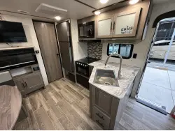 2022 GULF STREAM ENLIGHTEN 23RLS
