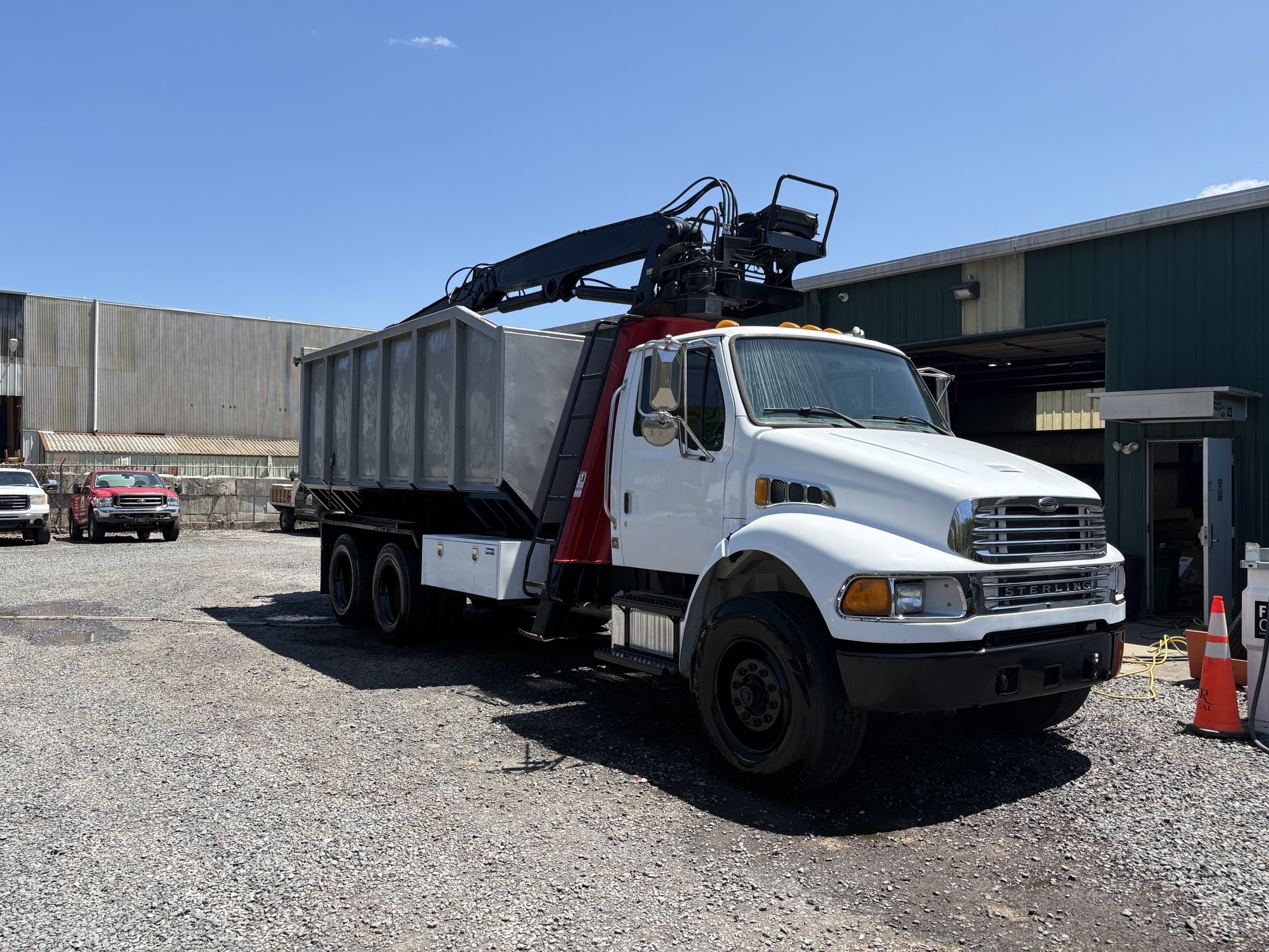 2006 STERLING AT9500 in Langhorne, PA
