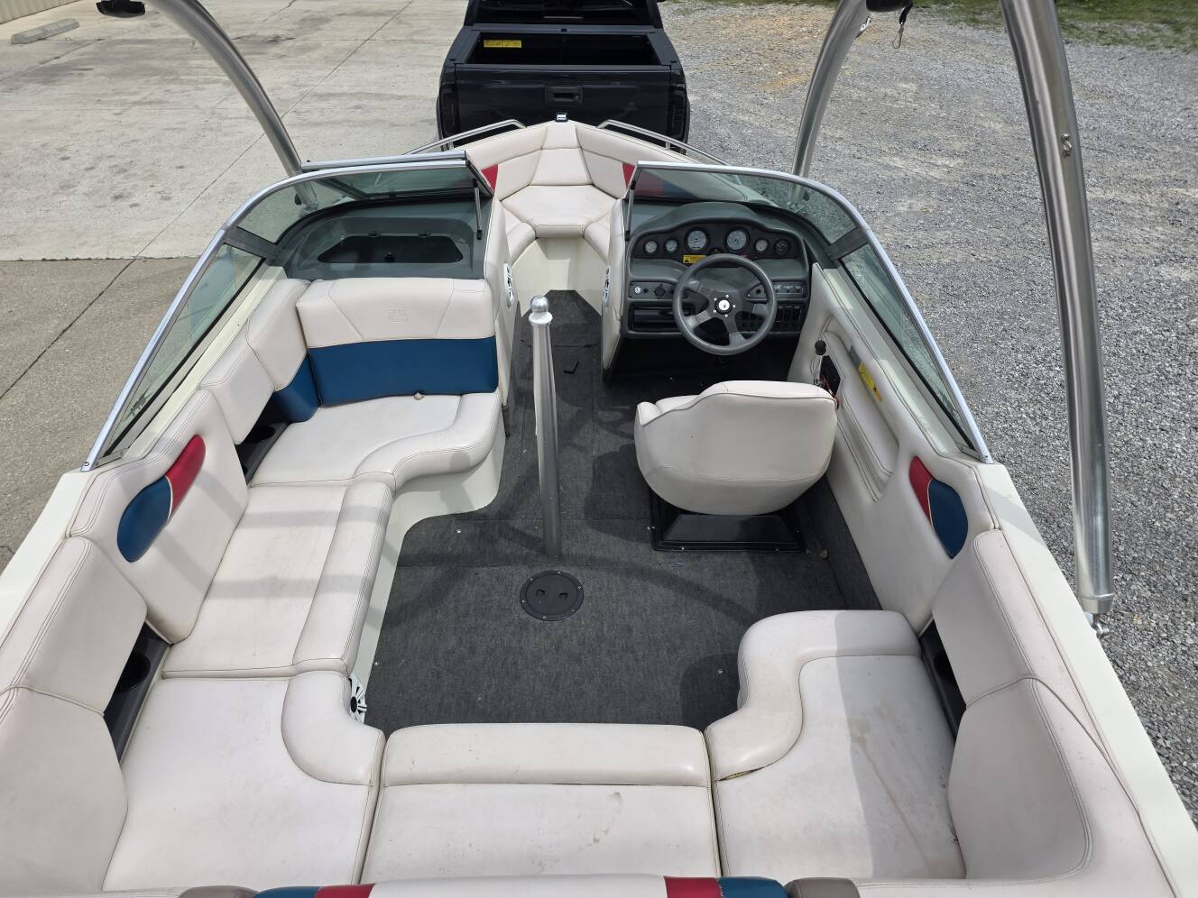 A photo of this 1995 Mastercraft 200 MARISTAR VRS
