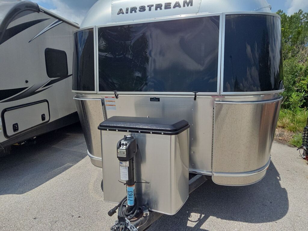 2024 Airstream Caravel 16RB in ormond beach FL