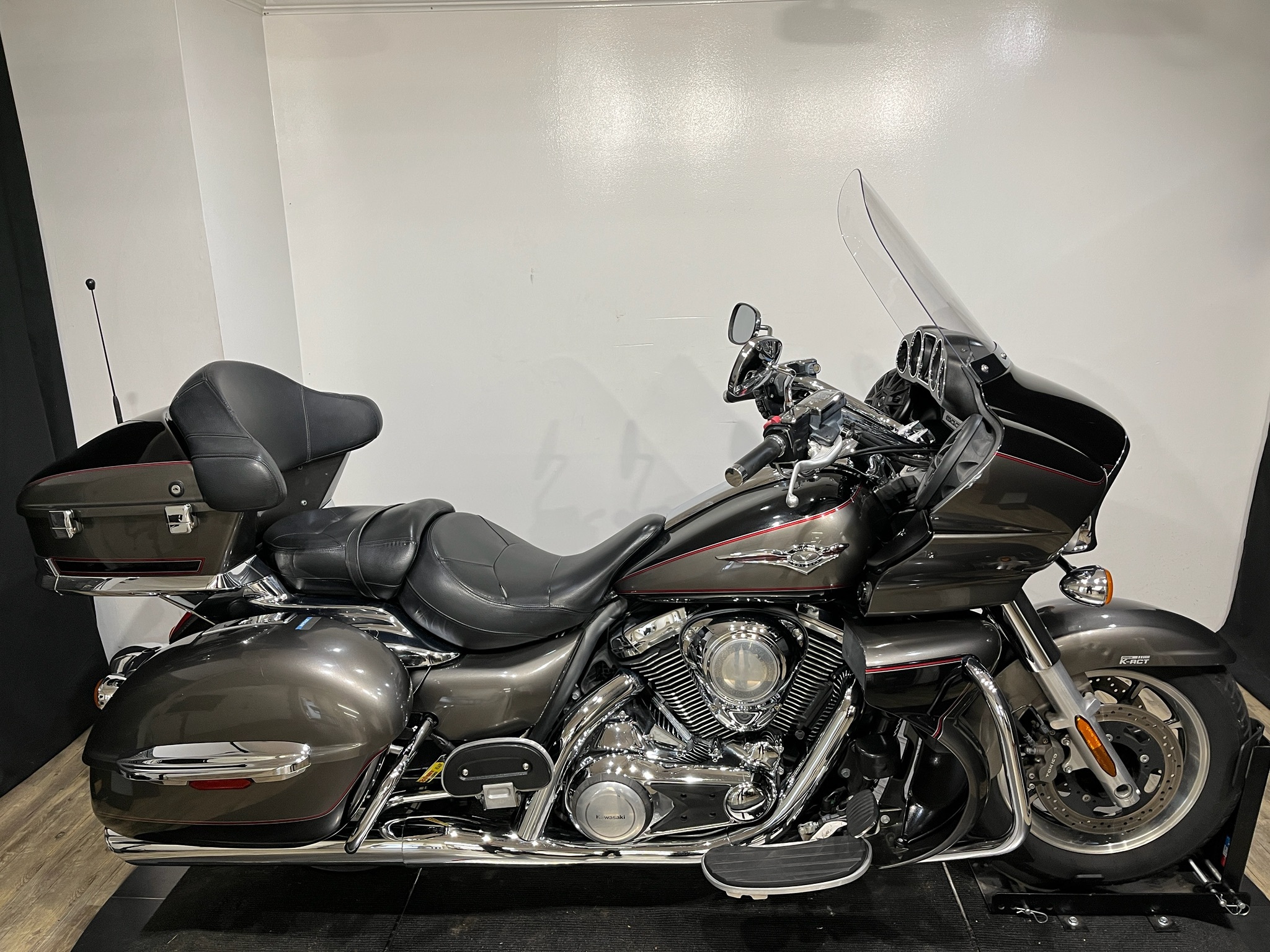 2012 Kawasaki Vulcan® 1700 Voyager® ABS 1700 VOYAGER ABS in Wauconda, IL