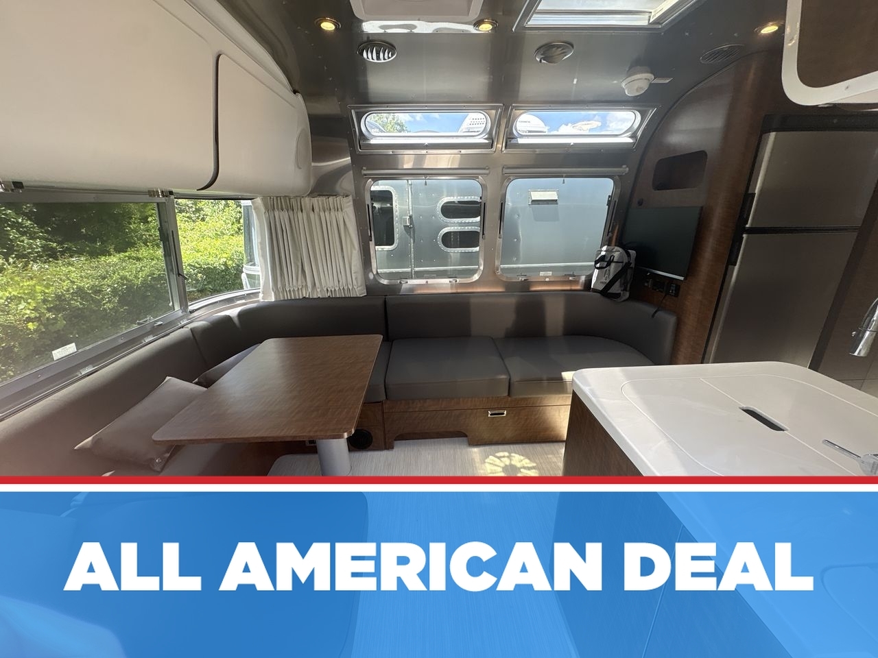 2025 Airstream Globetrotter 27FBT 27FB TWIN in dover FL